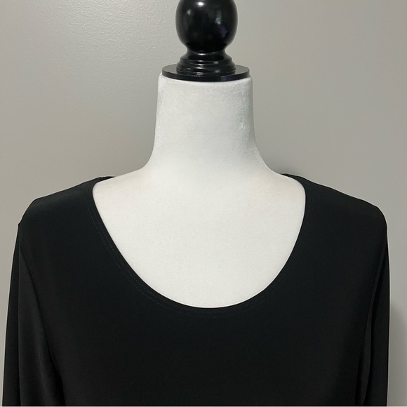 Pretty Woman Round Neck 3/4 Sleeve Black Tunic - Picture 4 of 10